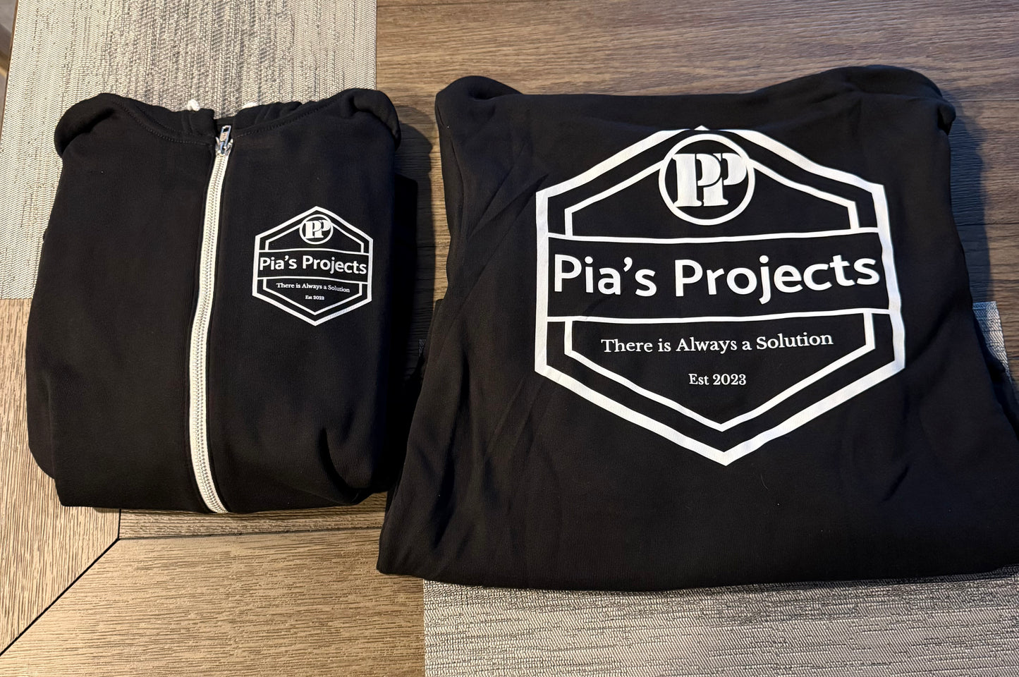 Pia’s Projects Zip-up Hoodies